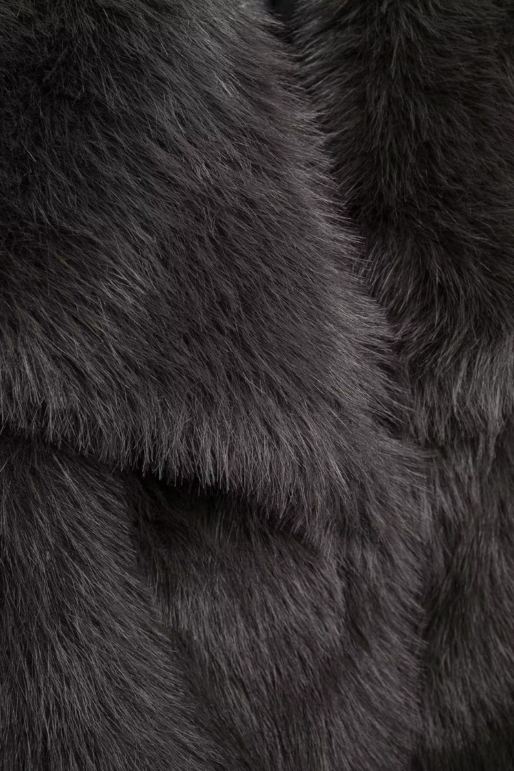 Moncelia Ebba Faux Fur Wide Collar Short Coat