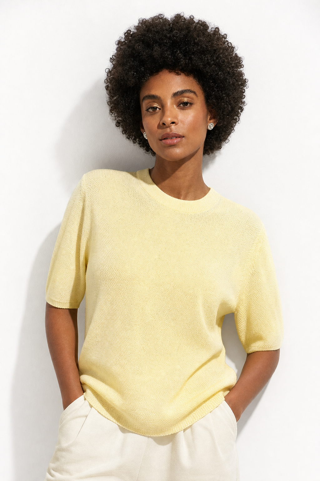 Moncelia Tullia Seamless Crew Neck Knit Pullover