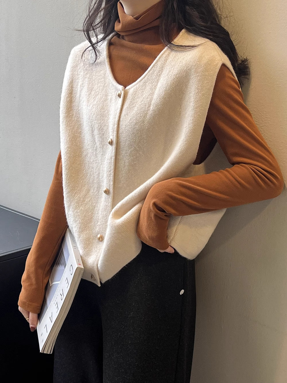 Moncelia Amaya Button-Front Knit Sweater Vest