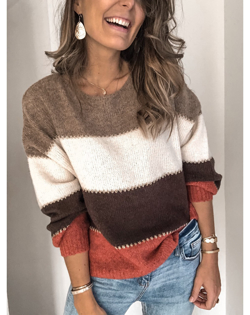 Moncelia Manuela Color Block Crew Neck Sweater