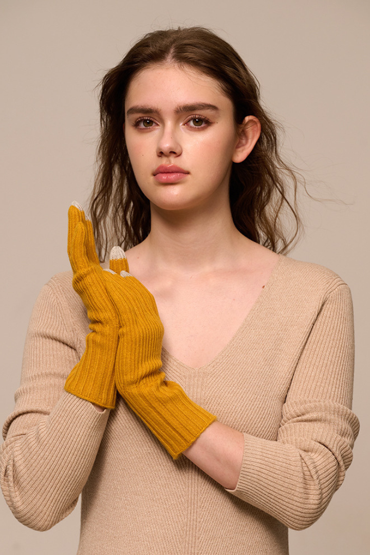 Moncelia Solane Cashmere-Blend Gloves