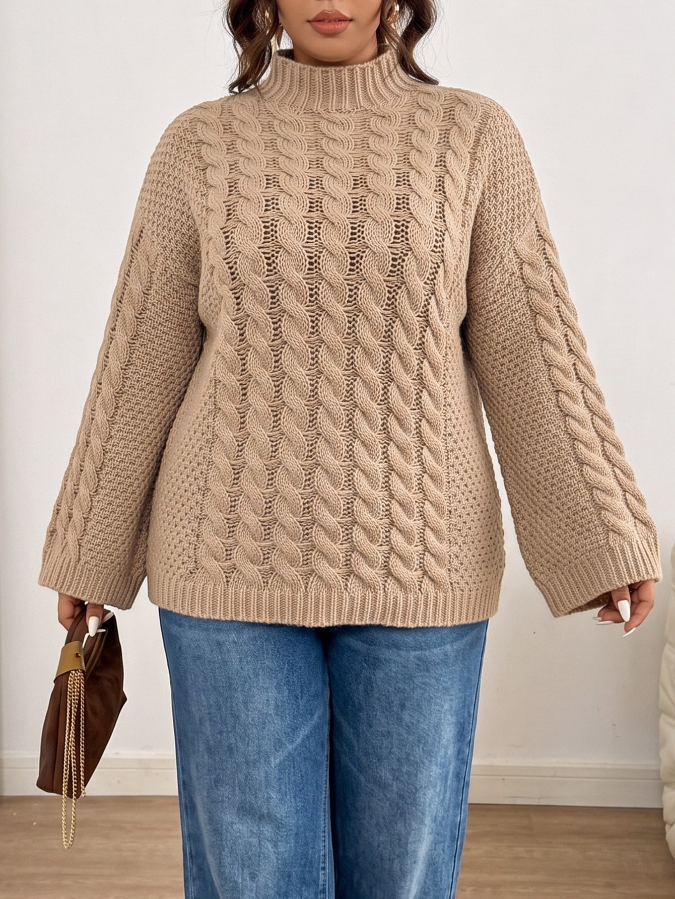 Moncelia Ronja Chunky Cable Flare Sleeve Sweater