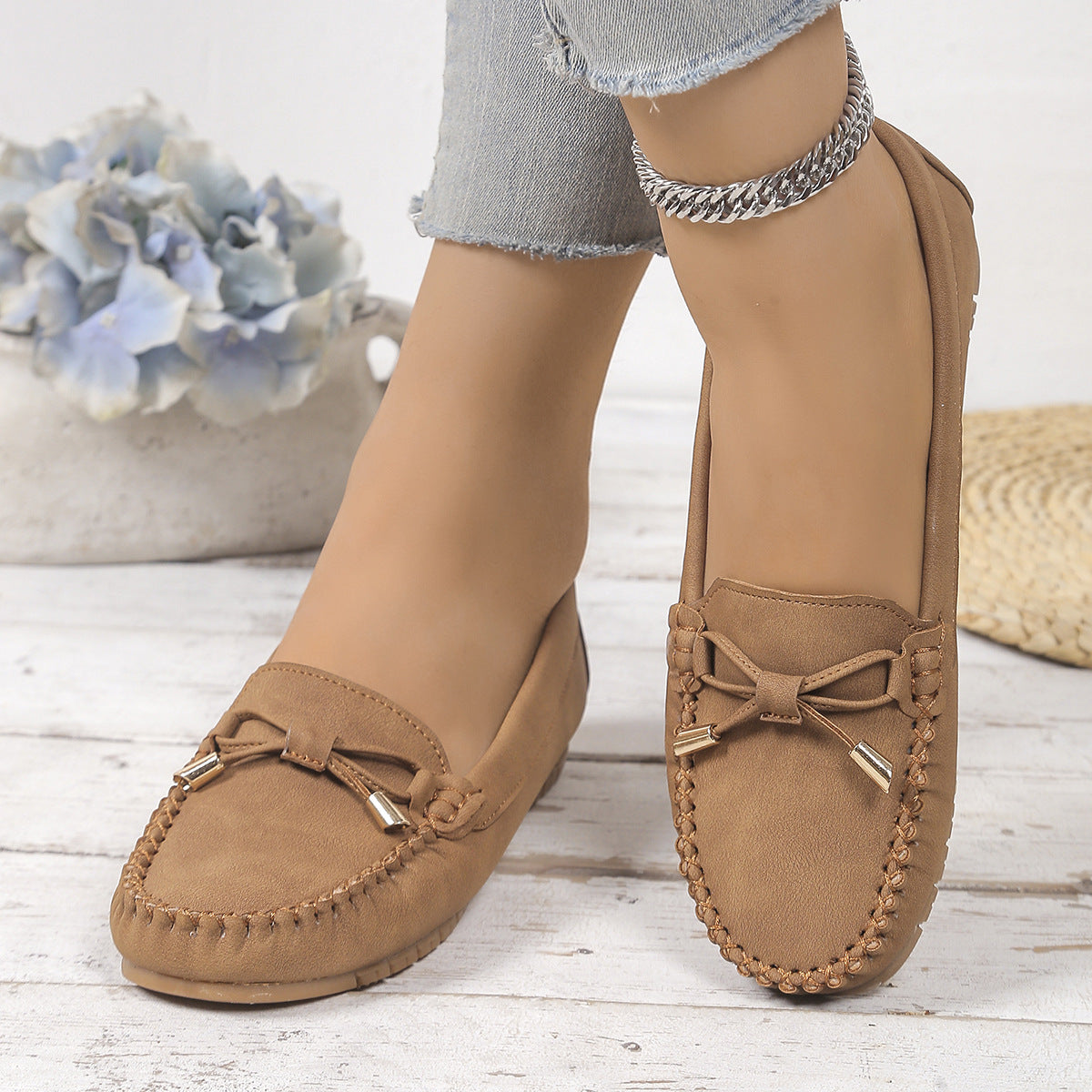 Moncelia Ersilia Whipstitch Bow Moccasin Loafers