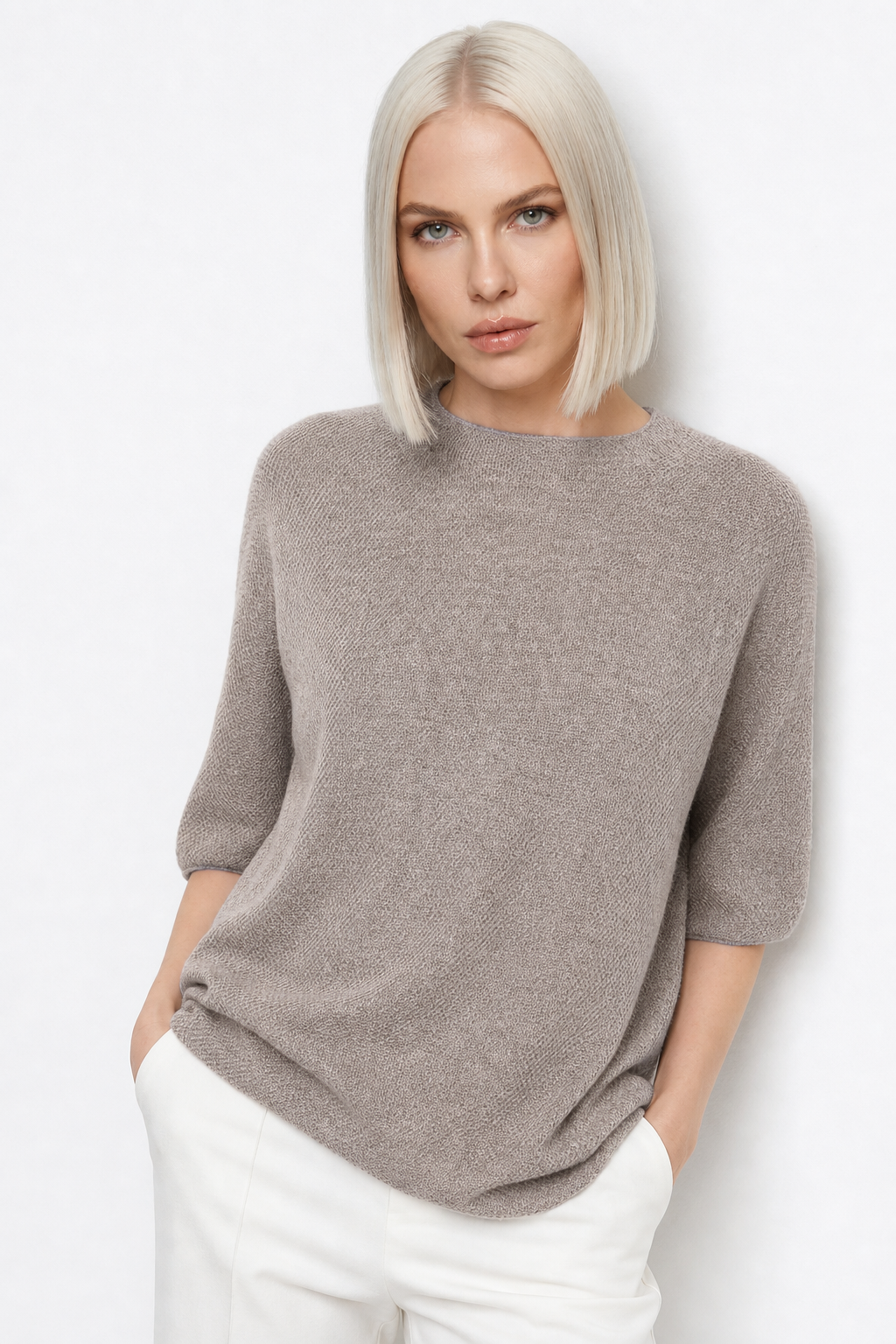 Moncelia Tullia Seamless Crew Neck Knit Pullover