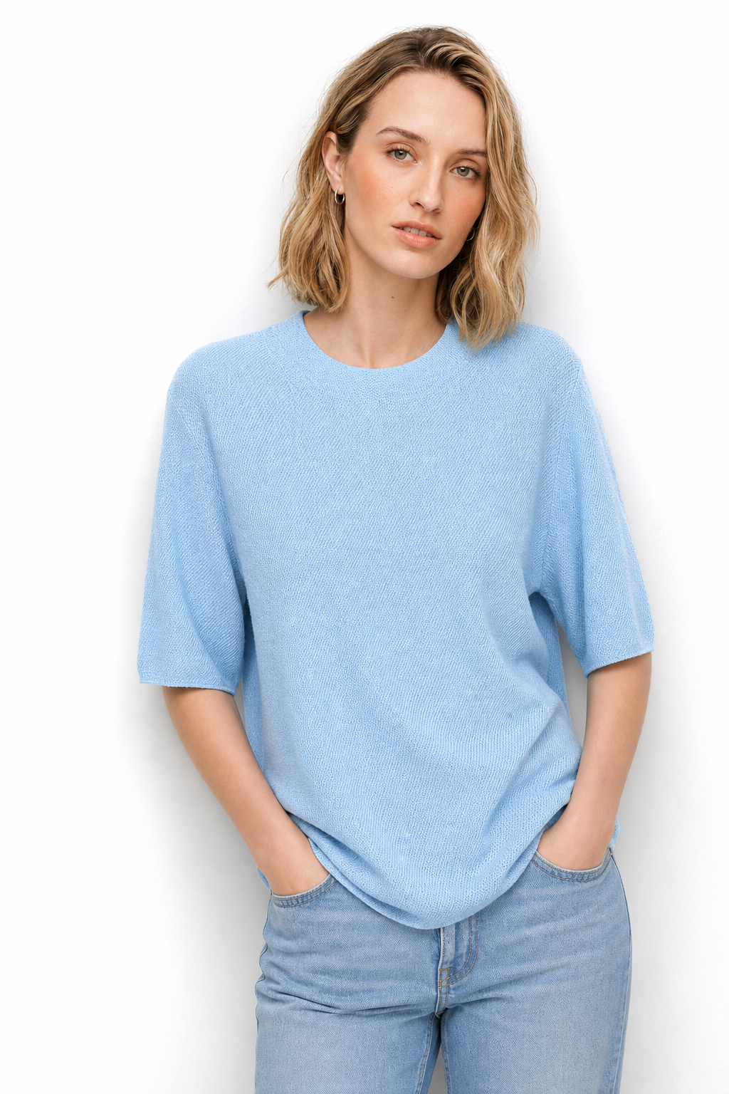 Moncelia Tullia Seamless Crew Neck Knit Pullover