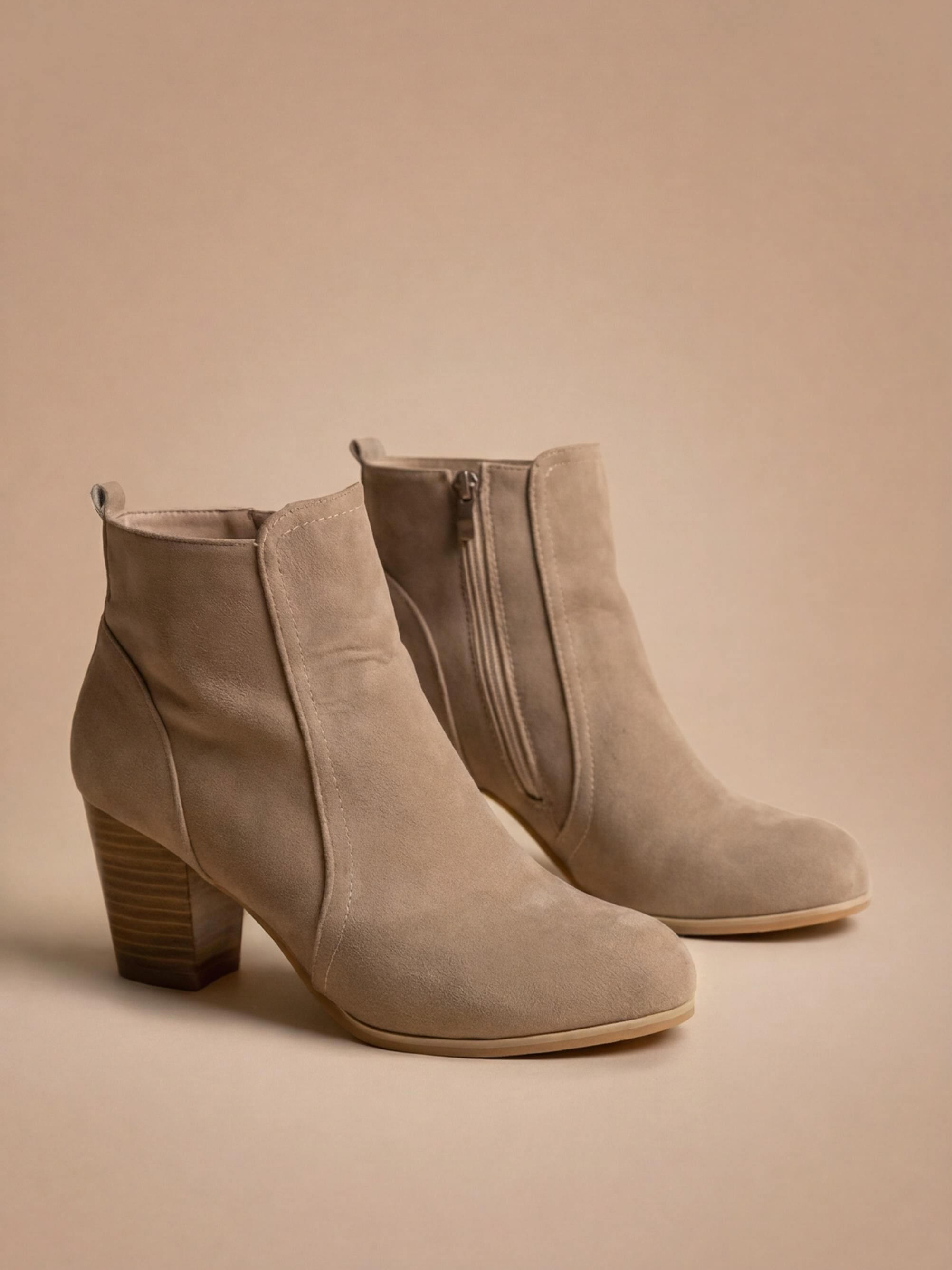 Moncelia Silvana Suede Block Heel Ankle Boots